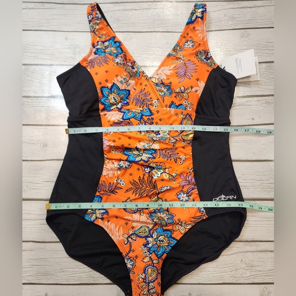 NWT Dolfin Swimwear Aqua Shape Drape Front Sweet Escape Panel and Black Size 18 - Picture 11 of 15